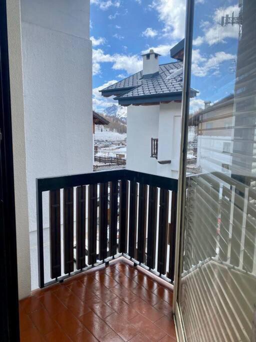 Cozy Apartment Near The Slopes ブレウイル・チェルヴィナイア エクステリア 写真